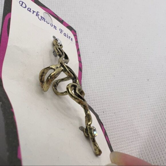 🍭6/$30 New Darkmoon Faire Gold Tone Rhinestone Ear Cuff / Earring - Picture 4 of 5